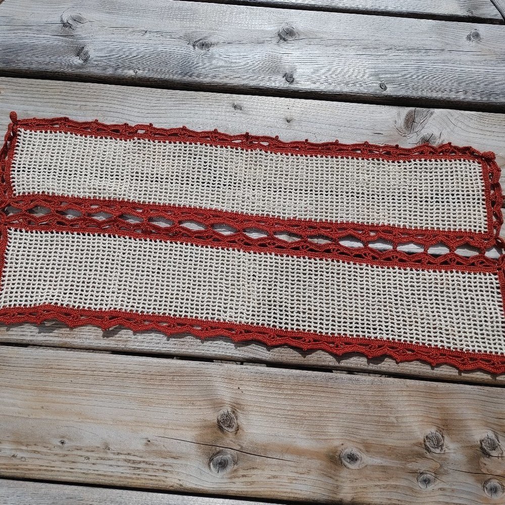 BEAUTIFUL Crochet Rectangle Table Runner